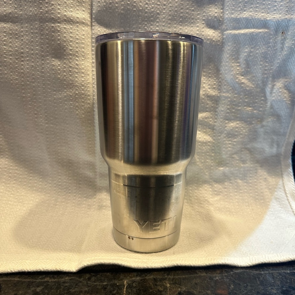 Stainless Yeti Tumbler